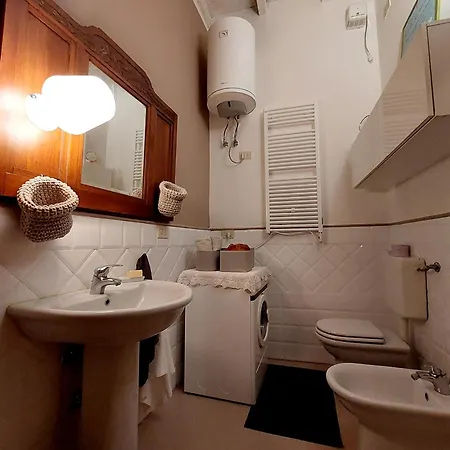 Parmaoltretorrentelovely Apartamento